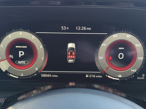 Used 2023 Nissan Pathfinder Platinum image 10