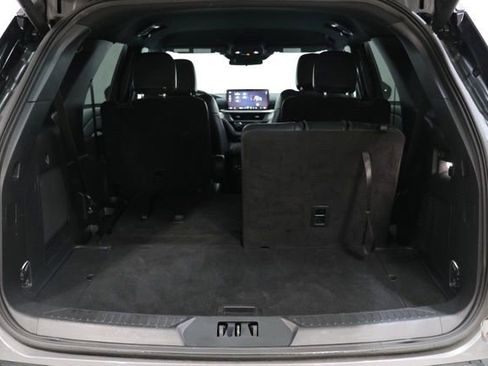 Used 2025 Ford Explorer ST-Line AWD/4WD image 35