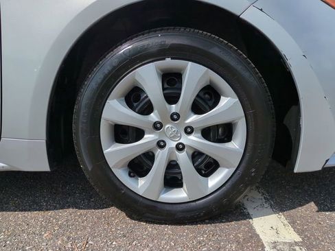 Used 2024 Toyota Corolla LE image 11