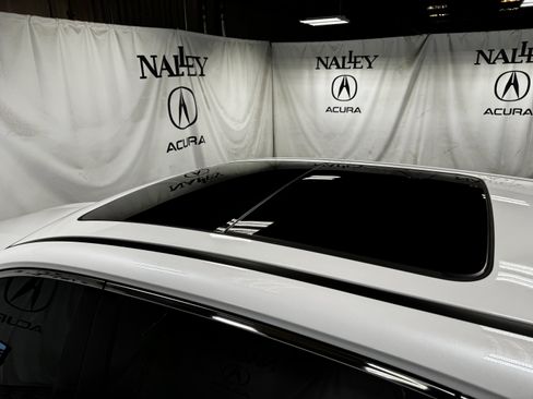 Certified 2025 Acura MDX FWD w/ Technology Package image 9