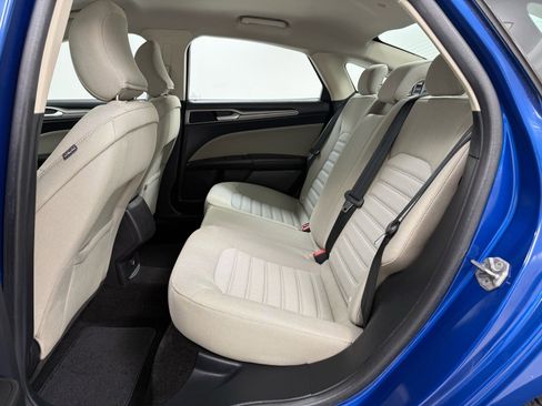 Used 2018 Ford Fusion S image 18