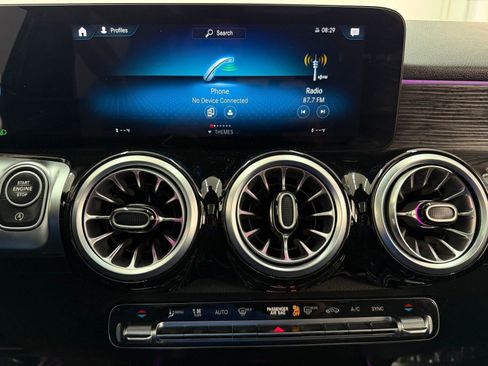 Certified 2023 Mercedes-Benz GLB 250 image 31