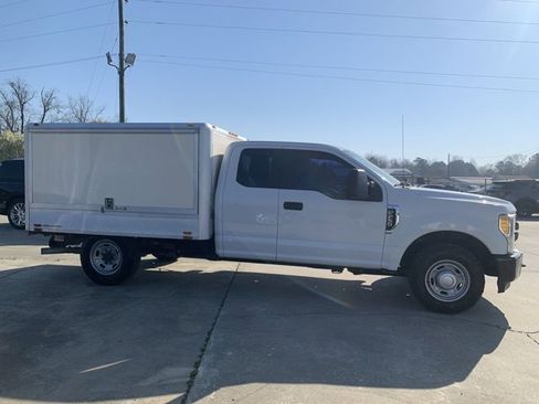 Used 2017 Ford F250 XL image 4