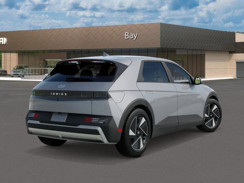 New 2026 Hyundai Ioniq 5 SE image 4