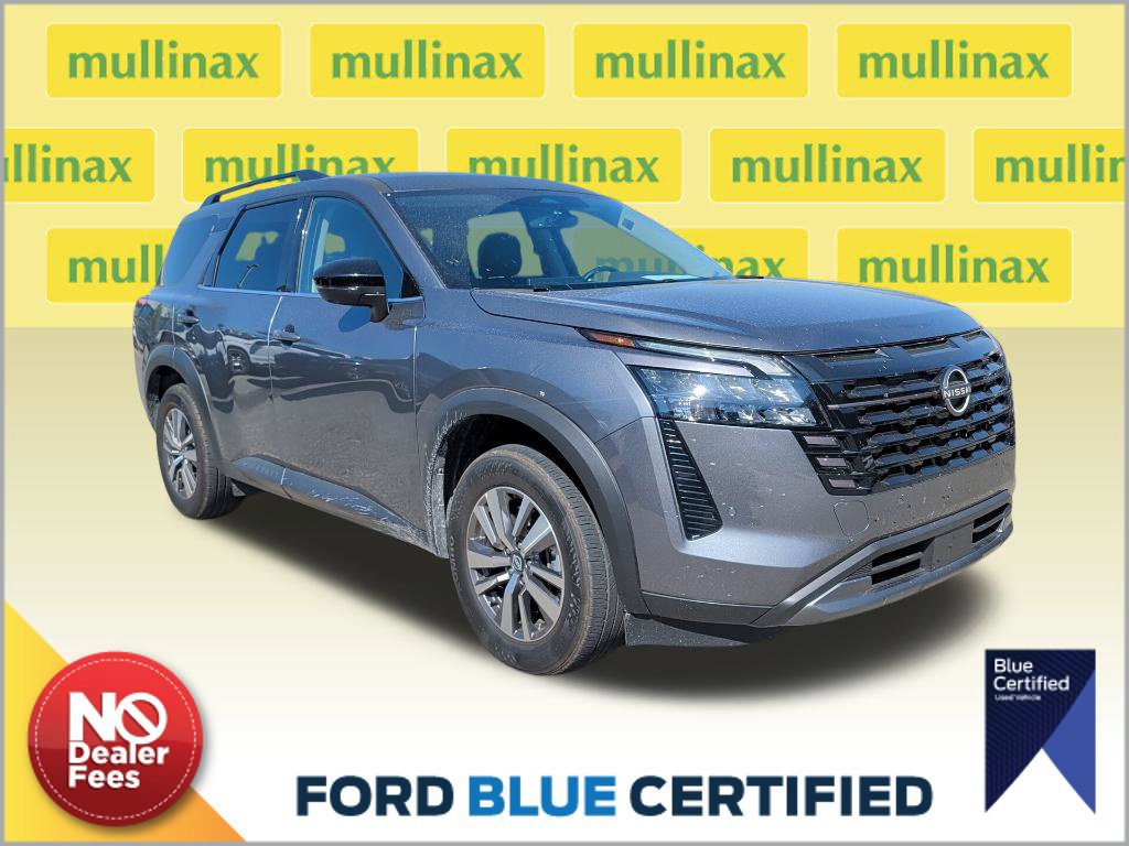 Used 2026 Nissan Pathfinder SL FWD image 1
