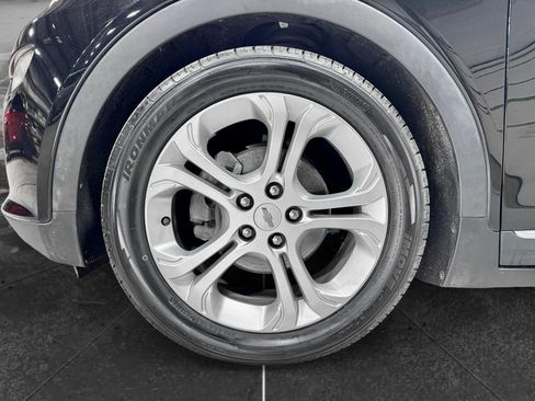 Used 2017 Chevrolet Bolt LT image 28