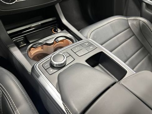 Used 2015 Mercedes-Benz GL 63 AMG 4MATIC image 25