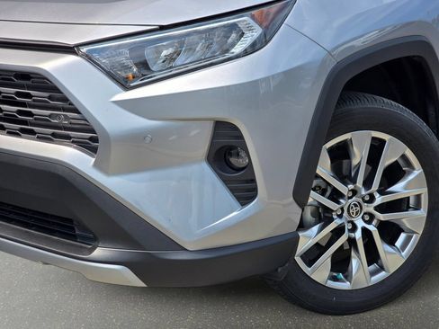 Used 2021 Toyota RAV4 Limited AWD/4WD image 36