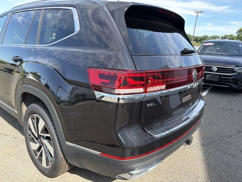 Certified 2024 Volkswagen Atlas SEL AWD/4WD image 15