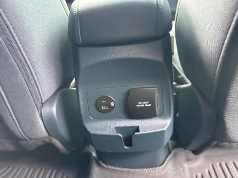 Certified 2024 Ford Maverick XLT w/ XLT Luxury Package FWD image 33