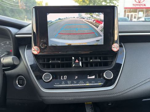 Used 2024 Toyota Corolla SE w/ SE Premium Package FWD image 15