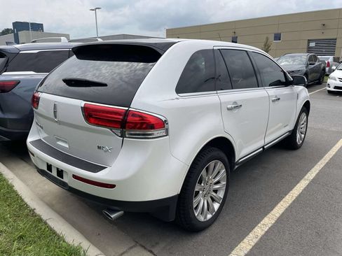 Used 2014 Lincoln MKX FWD w/ Equipment Group 101A image 4
