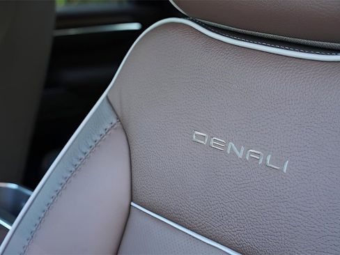 New 2026 GMC Sierra 2500 Denali w/ Denali Reserve Package image 10