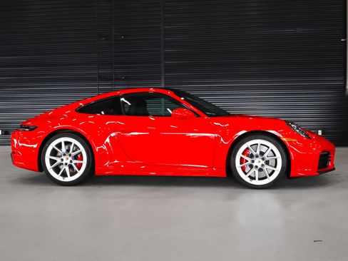 New 2026 Porsche 911 Carrera 4S image 11