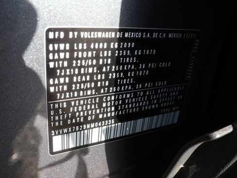 Certified 2022 Volkswagen Taos SE image 41