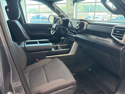 Used 2025 Toyota Tundra SR5 w/ TRD Off-Road Package AWD/4WD image 24