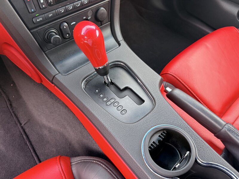 Used 2002 Ford Thunderbird RWD image 17