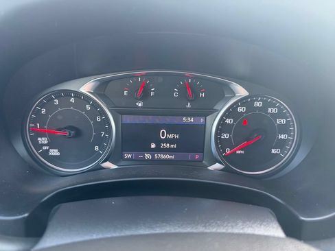 Used 2023 GMC Terrain AT4 AWD/4WD image 9