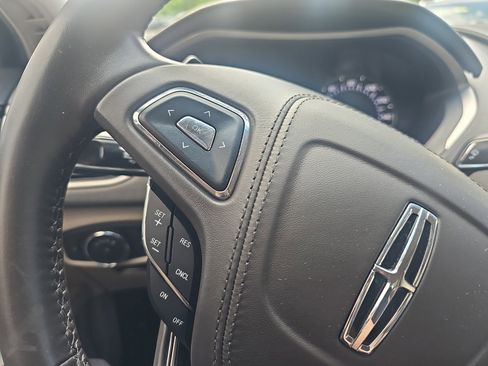 Used 2018 Lincoln MKZ Select w/ Select Plus Package FWD image 22