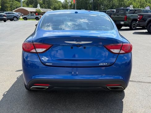 Used 2015 Chrysler 200 S w/ Comfort Group AWD/4WD image 7