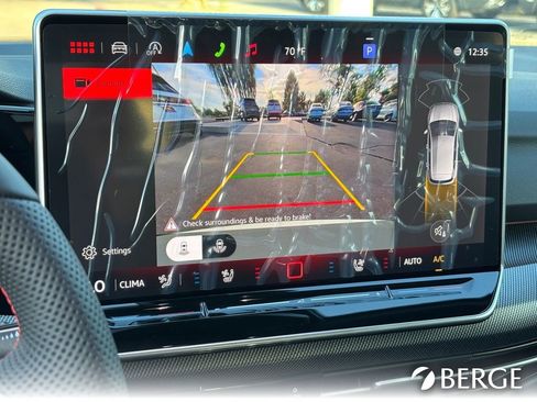 New 2026 Volkswagen GTI SE FWD image 21