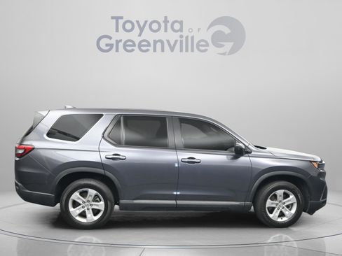 Used 2023 Honda Pilot LX image 18