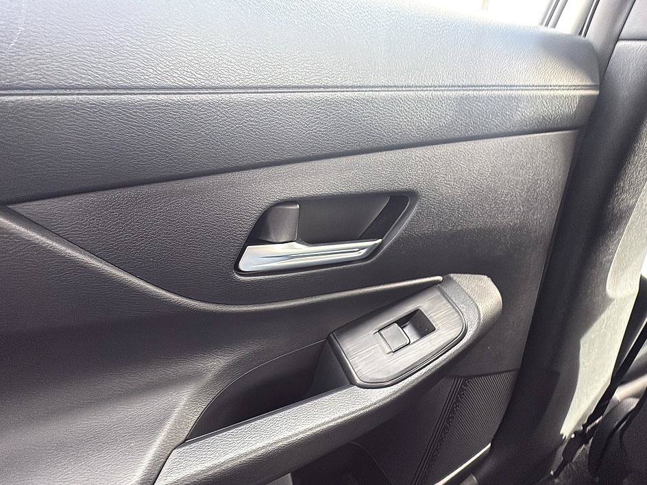 Certified 2026 Nissan Sentra SR w/ Floor Mat Package FWD image 18