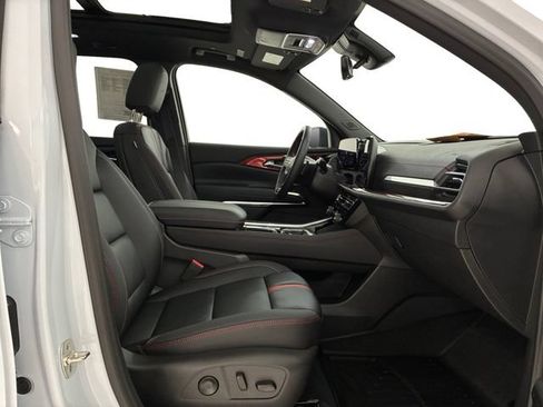 Certified 2026 Chevrolet Traverse RS AWD/4WD image 14