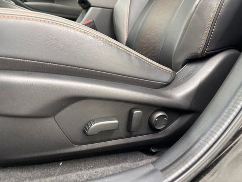 Certified 2025 Subaru Crosstrek 2.5i Limited image 12