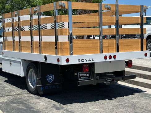 New 2025 Ford F350 XL w/ XL Chrome Package RWD image 5
