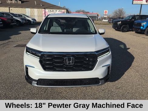 New 2025 Honda Pilot EX-L image 16