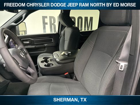 Used 2026 RAM 2500 Big Horn AWD/4WD image 7