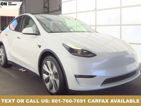 Used 2023 Tesla Model Y Long Range AWD/4WD image 1