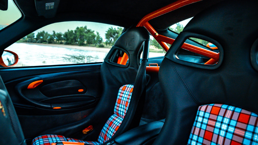 Used 2004 Porsche 911 GT3 RWD image 5