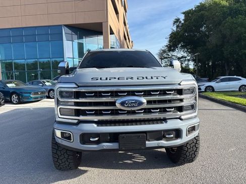 Used 2024 Ford F250 Platinum image 10