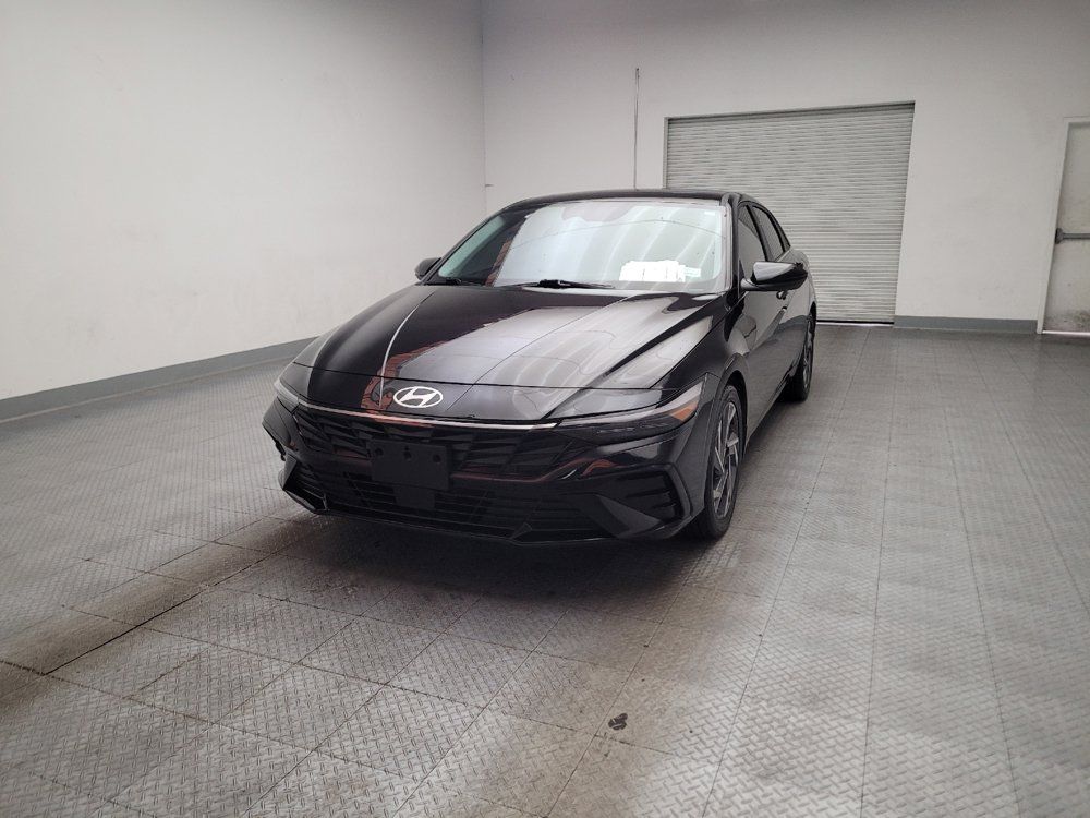 Used 2025 Hyundai Elantra SEL FWD image 15