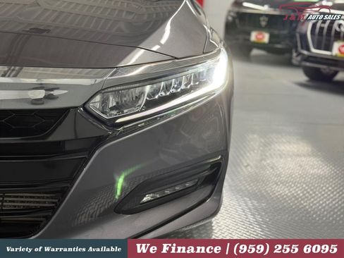 Used 2020 Honda Accord EX image 4