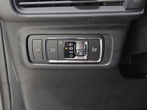 Used 2022 Lincoln Corsair Standard image 21