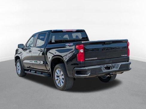 Used 2022 Chevrolet Silverado 1500 Custom AWD/4WD image 4