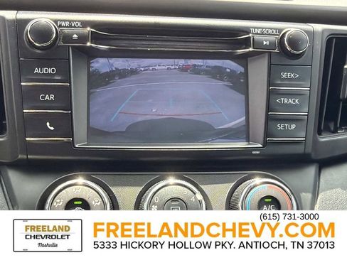 Used 2018 Toyota RAV4 LE FWD image 33