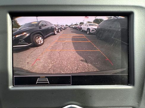Used 2023 Chevrolet Equinox LT FWD image 22