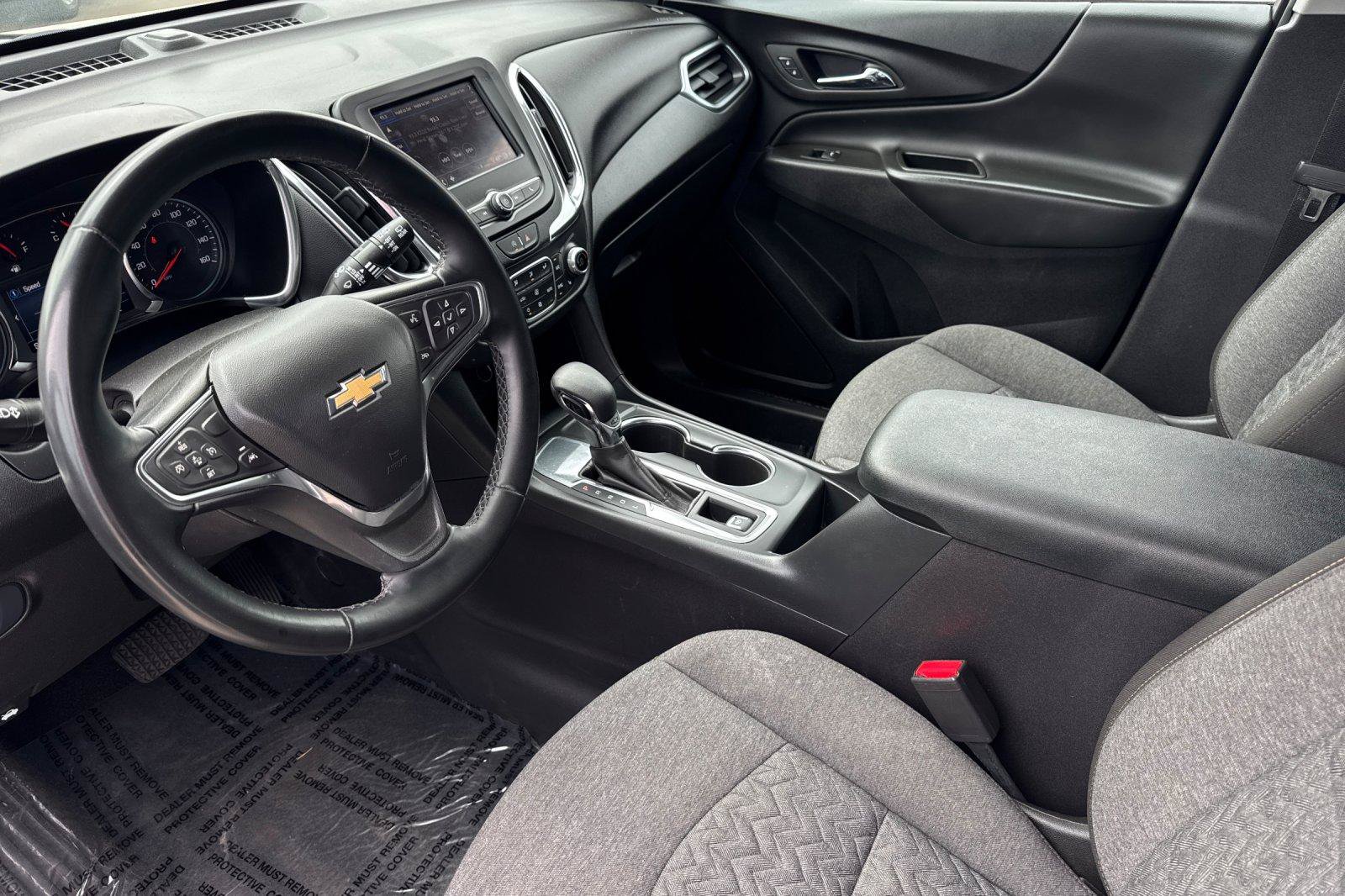 Used 2024 Chevrolet Equinox LT FWD image 2