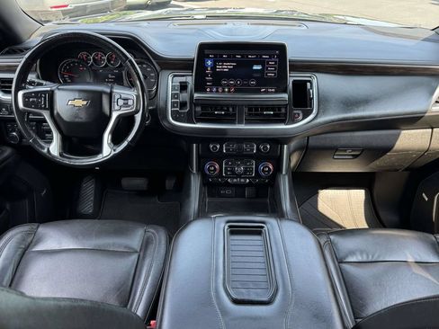 Used 2021 Chevrolet Tahoe LT w/ LT Signature Package AWD/4WD image 3