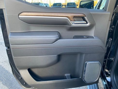 New 2026 Chevrolet Silverado 1500 High Country w/ High Country Premium Package image 24