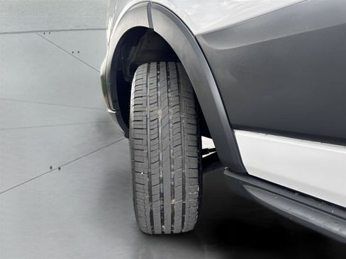 Used 2017 Ford Transit 250 130 Low Roof w/ Exterior Upgrade Package image 26