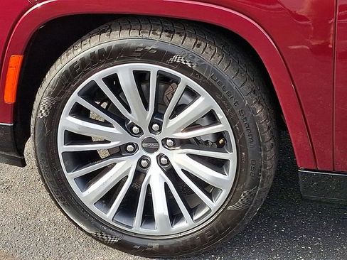 Used 2024 Jeep Grand Wagoneer L Series III image 28