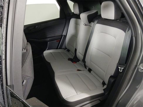 Used 2025 Ford Escape Active image 17