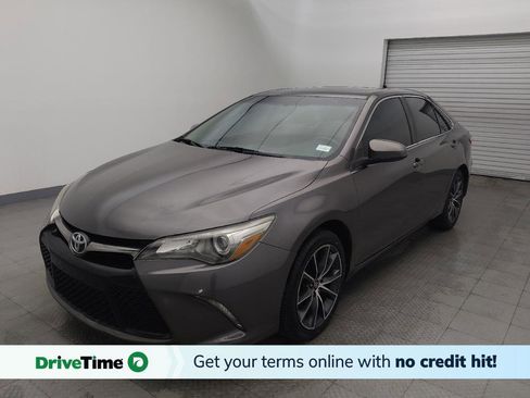 Used 2017 Toyota Camry XSE image 1