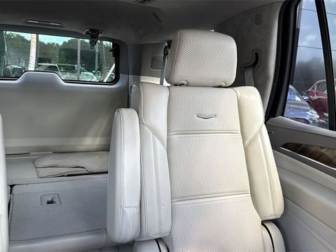 Used 2021 Cadillac Escalade Sport Platinum w/ Heavy-Duty Trailer Package image 20