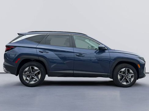 Used 2025 Hyundai Tucson SEL image 2